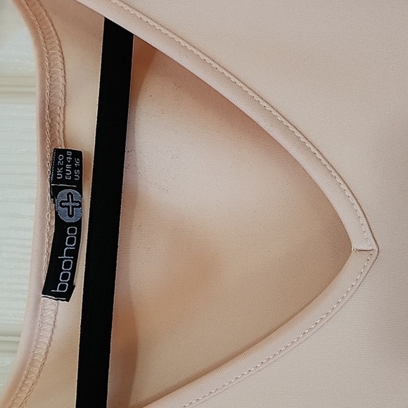Boohoo Cocktail Dress, peach Sz US 16 /UK 20 Cold shoulder - Picture 3 of 4